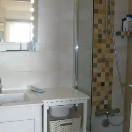 Apartment Superbe T2 A Port Barcares, A Pied, Parking Prive - Fr-1-81-295 Leucate